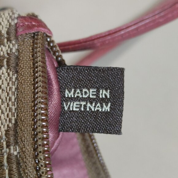 Coach Brown Red Signature Wristlet Clutch C Jacquard Satin Lining Zipper Closure - Picture 8 of 11